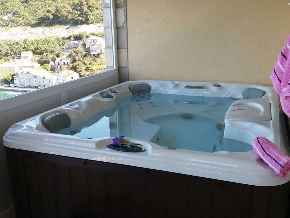Adriatic - Apartment With Jacuzzi Sobra Exteriör bild