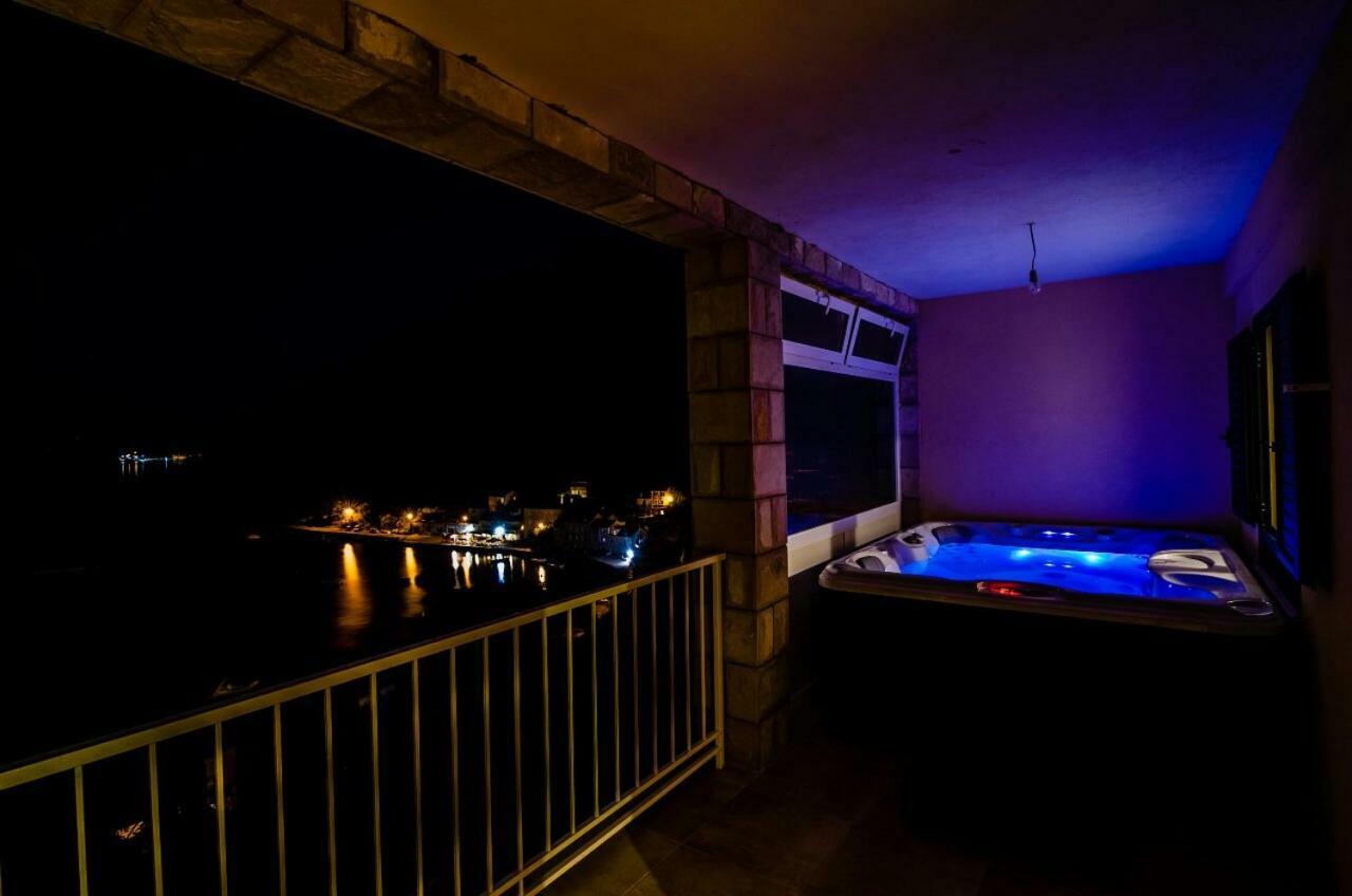 Adriatic - Apartment With Jacuzzi Sobra Exteriör bild
